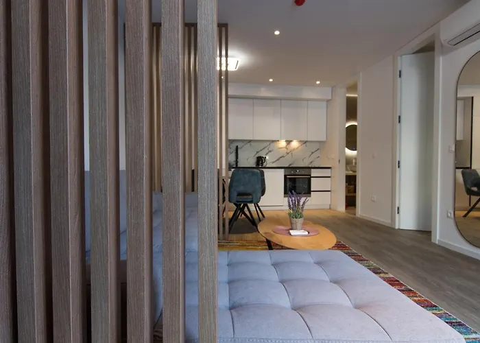 Bernard With Shared Pool Apartman
